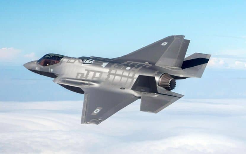 F-35 Eğitim Uçuşunda Düştü