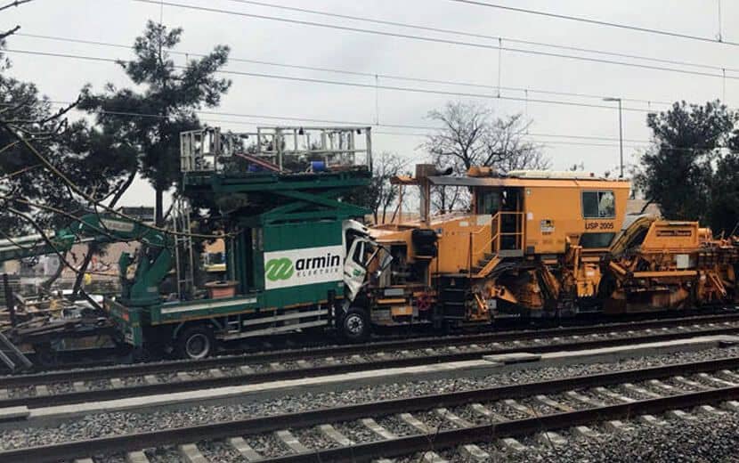 İstanbul’da Tren Kazası: 3 Yaralı