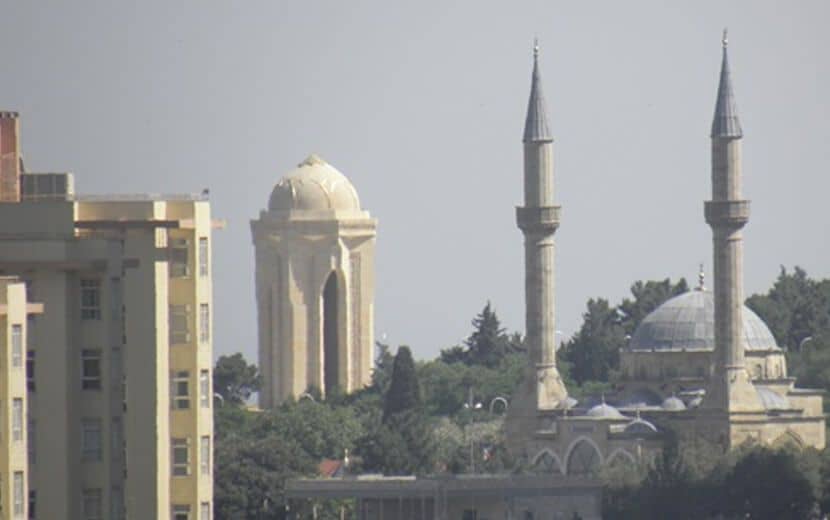 Azerbaycan’dan Skandal Karar: Hoparlörle Ezan Yasaklandı!