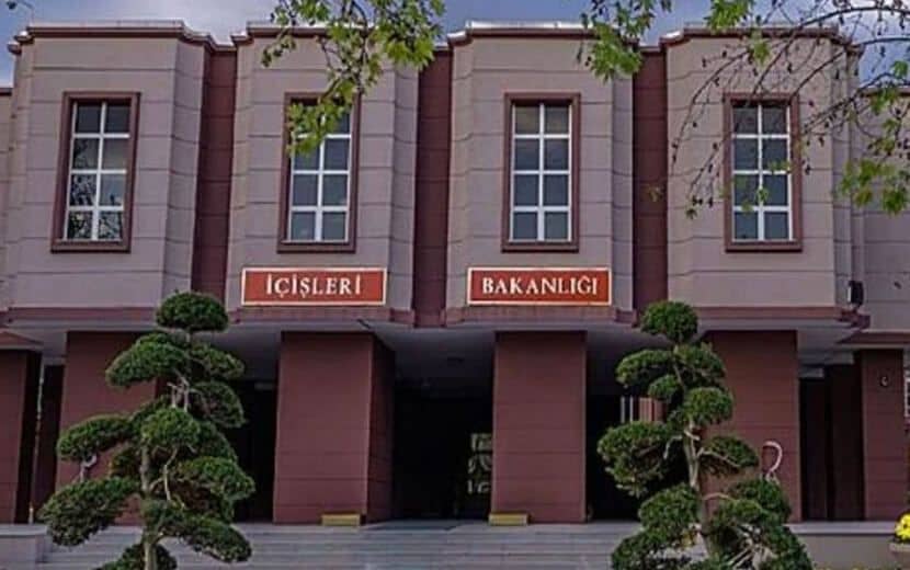İçişleri: “Yalnızca Zorunlu Gıda ve Temizlik Ürünleri Satılabilecek”