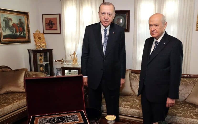 Erdoğan-Bahçeli Görüşmesinde Seçim Kanunu Görüşüldü