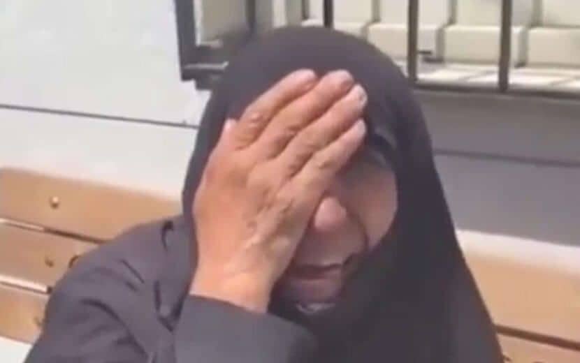Yaşlı ve Engelli Suriyeli Kadına Irkçı Saldırı