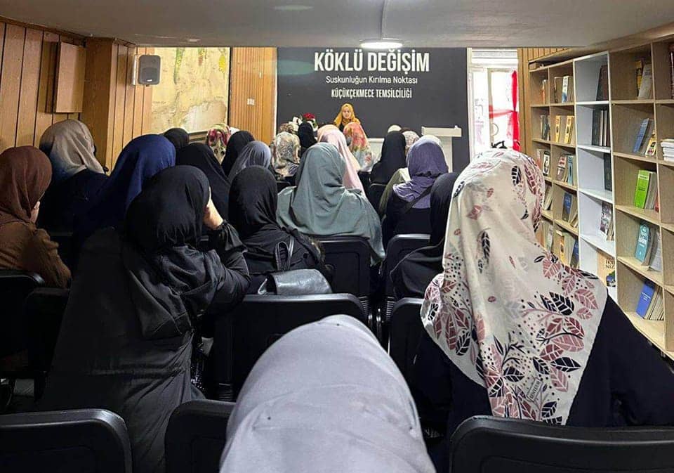 Köklü Değişim Kadın Kolları İstanbul Küçükçekmece Temsilciliğinin Açılışını Gerçekleştirdi