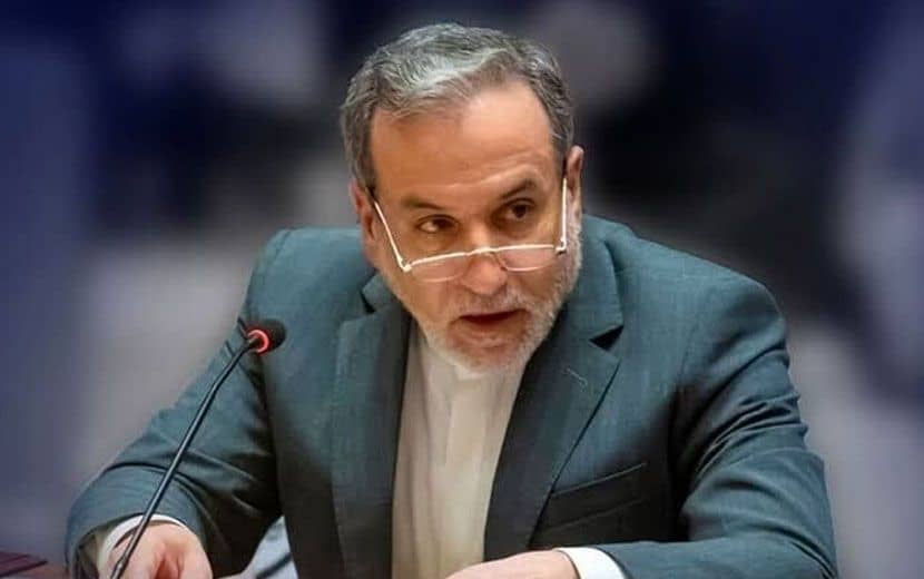 Arakçi: “Diplomasiye de Savaşa da Hazırız”