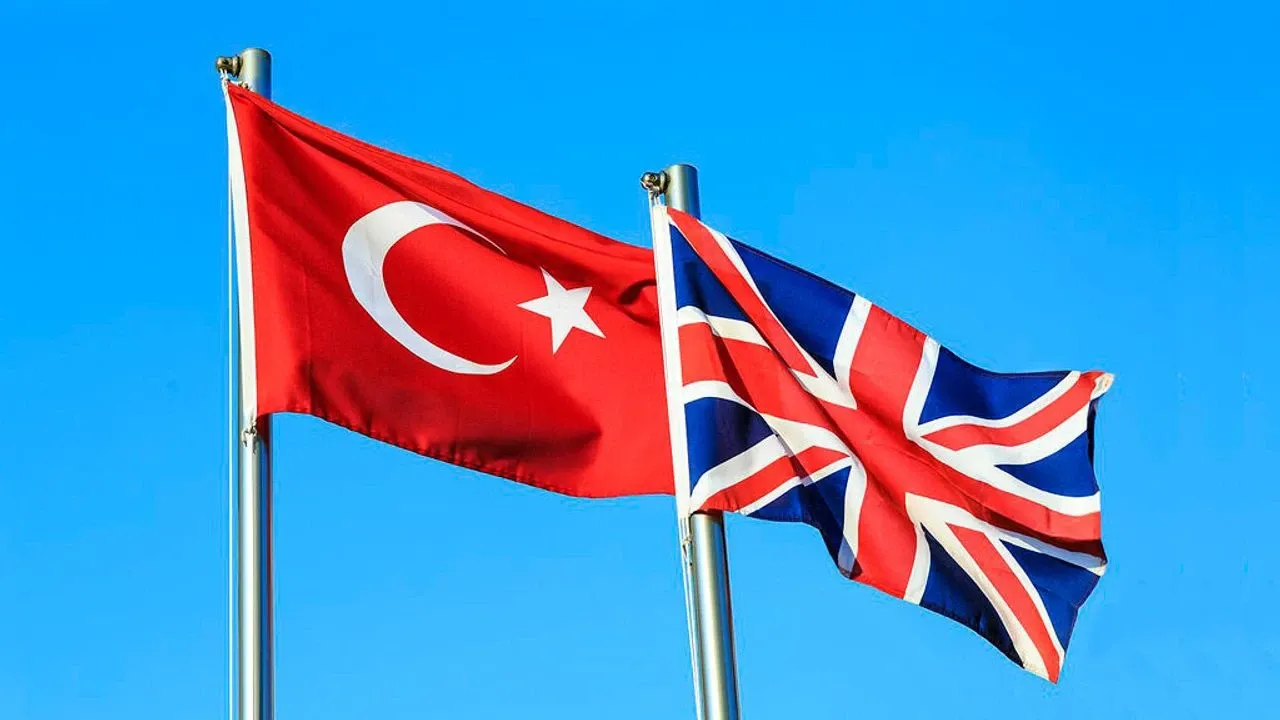 Türkiye-İngiltere Arasında Stratejik Ortaklık Çerçeve Belgesi İmzalandı