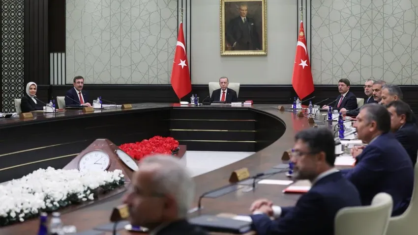 Kabine, Ekonomi Gündemi İle Toplanıyor