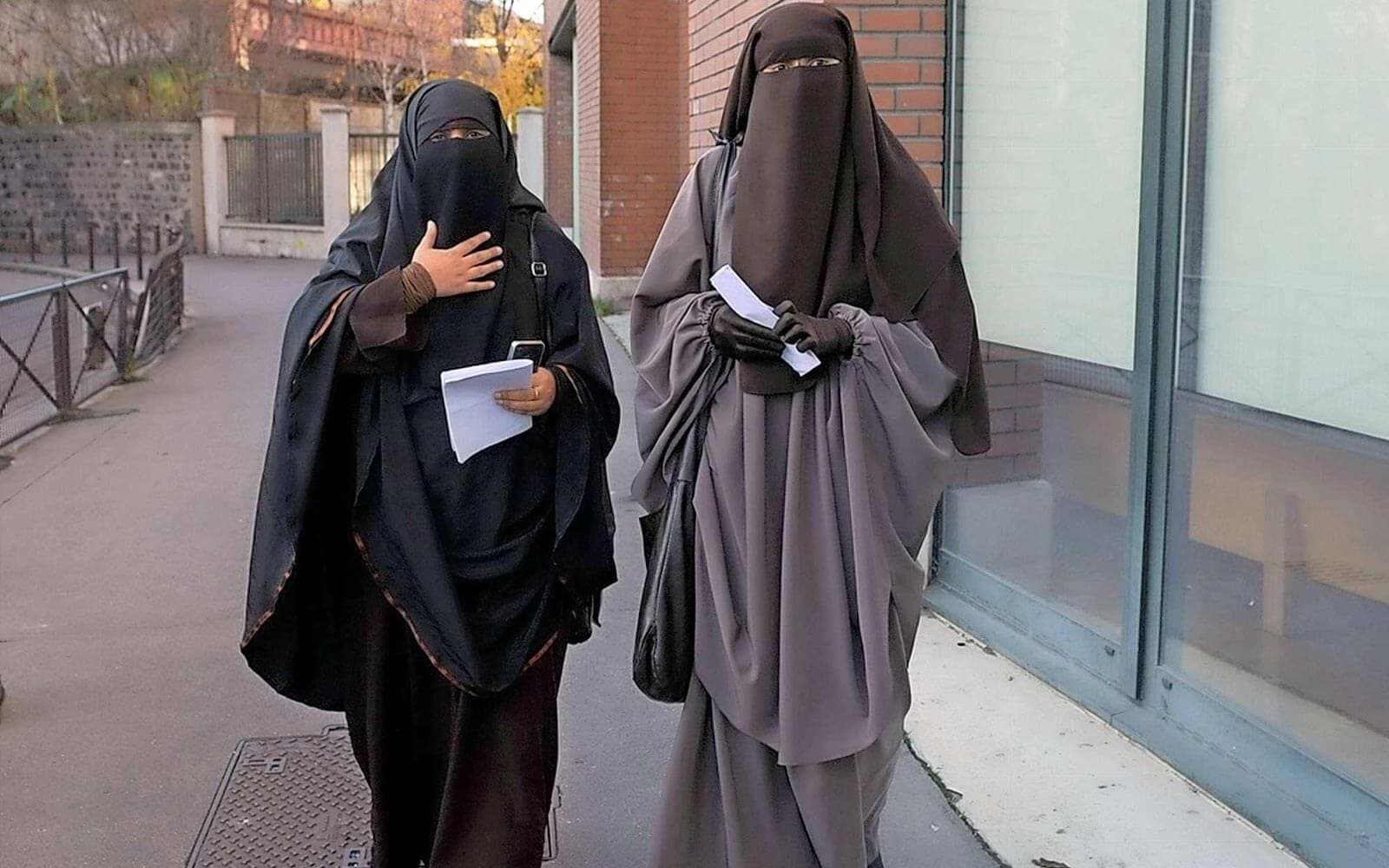 Danimarka\'da Tesettür Yasağı