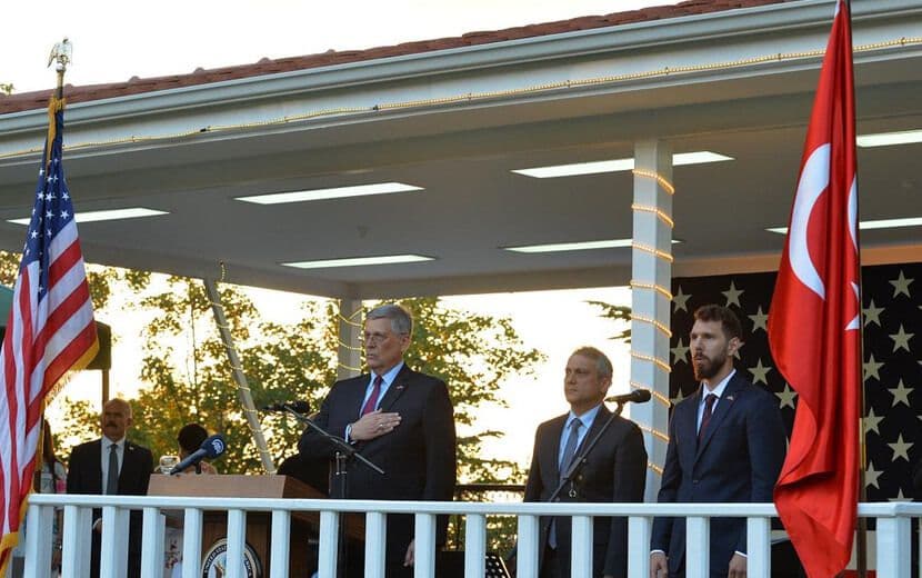 ABD Hem YPG/PKK’yı Hem de Türkiye’yi İdare Ediyor