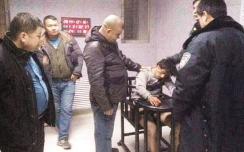 Omir Bekali: “İntihar Etmeyelim Diye Başımıza Nöbetçi Koyuyorlardı”