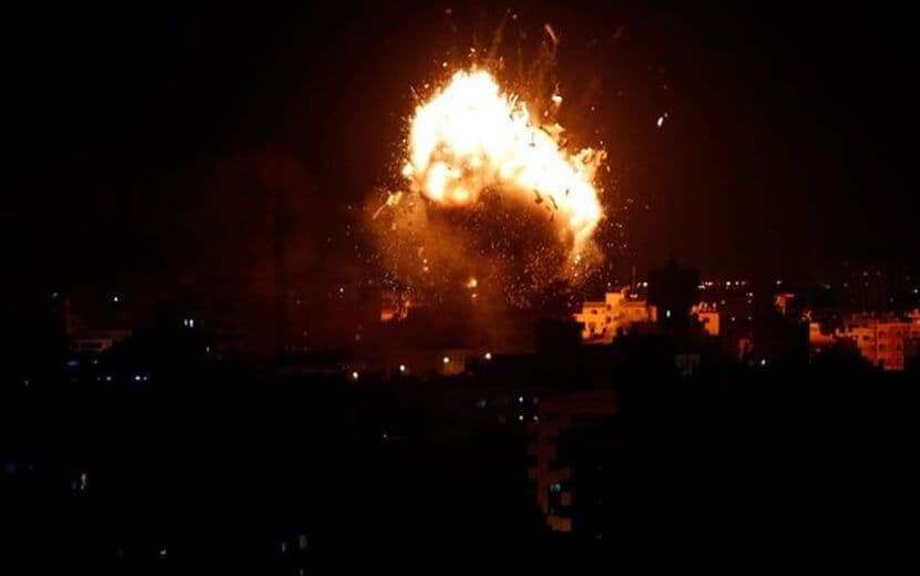 “İsrail” El Aksa Televizyonunu Füzelerle Yıktı