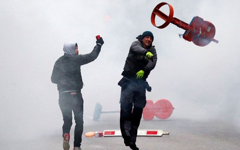 Irkçılar Brüksel’i Savaş Alanına Çevirdi