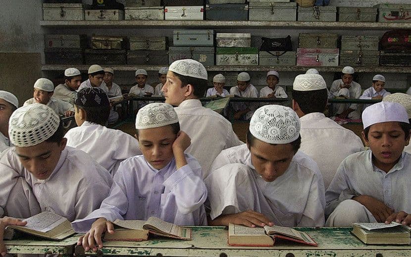 Pakistan’da Medreselere Devlet Denetimli “Laik Eğitim Modeli”