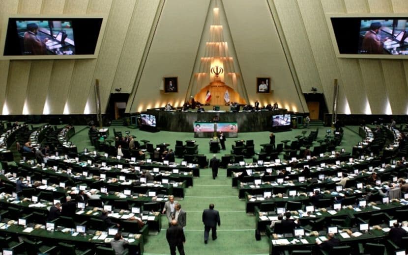 İran’da İsyan: “Neden Sahabelere Hakaret Ediyorsunuz?”