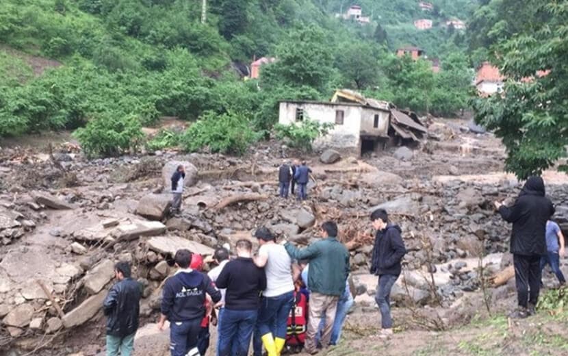 Trabzon’da Sel Felaketi: 3 Ölü, 7 Kayıp