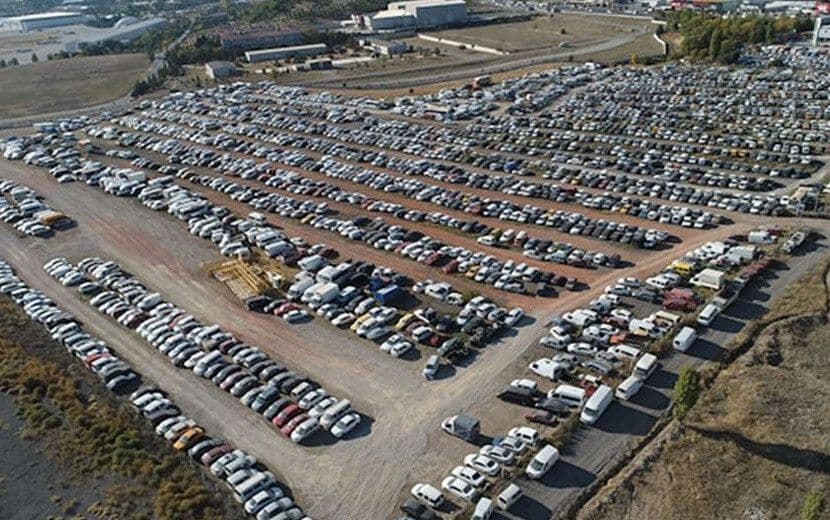 Borçlar Ödenemiyor, Araçlar Çürüyor