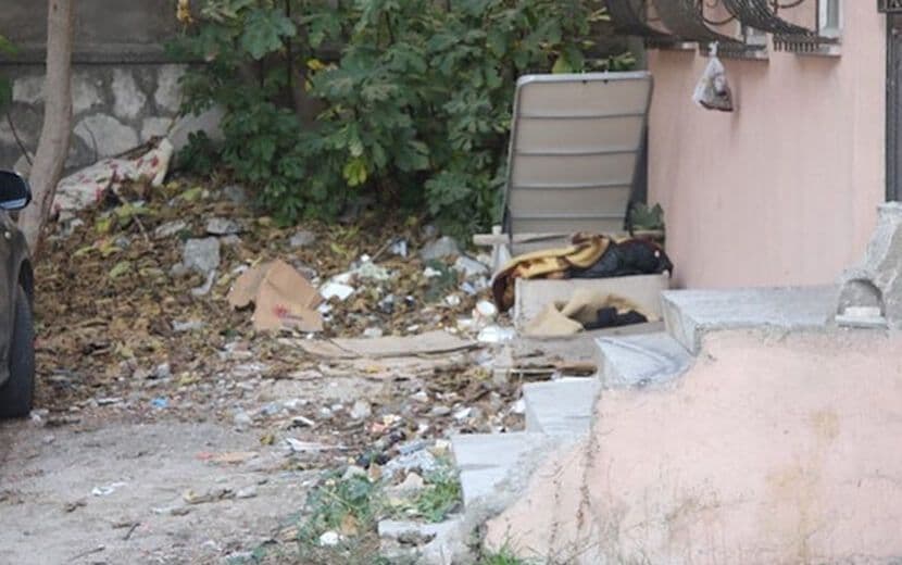 Sokakta Yaşayan İhtiyar Ölü Bulundu