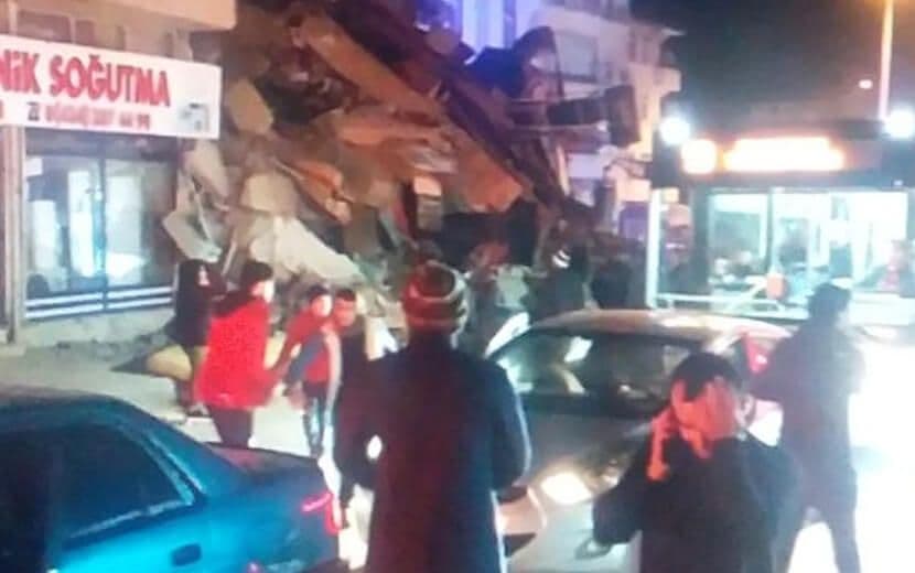 Elazığ’da Şiddetli Deprem