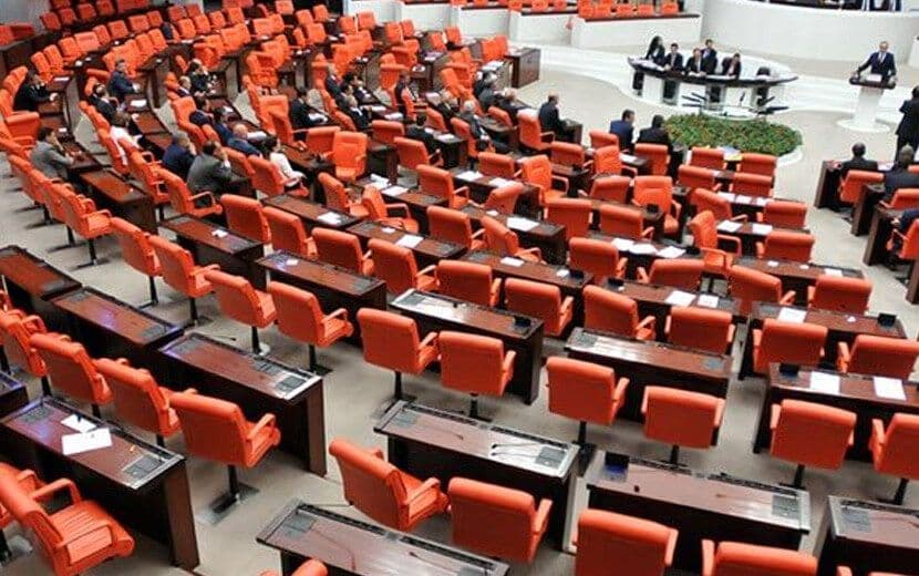 TBMM FİLİSTİN İÇİN TOPLANDI VE “YİNE KINADI”