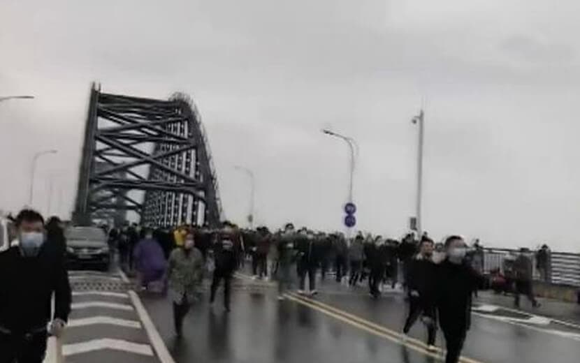 Çin’de Koronavirüs Ayaklanması