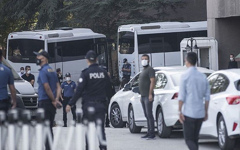 Kobani Soruşturmasında 17 Kişi Tutuklandı