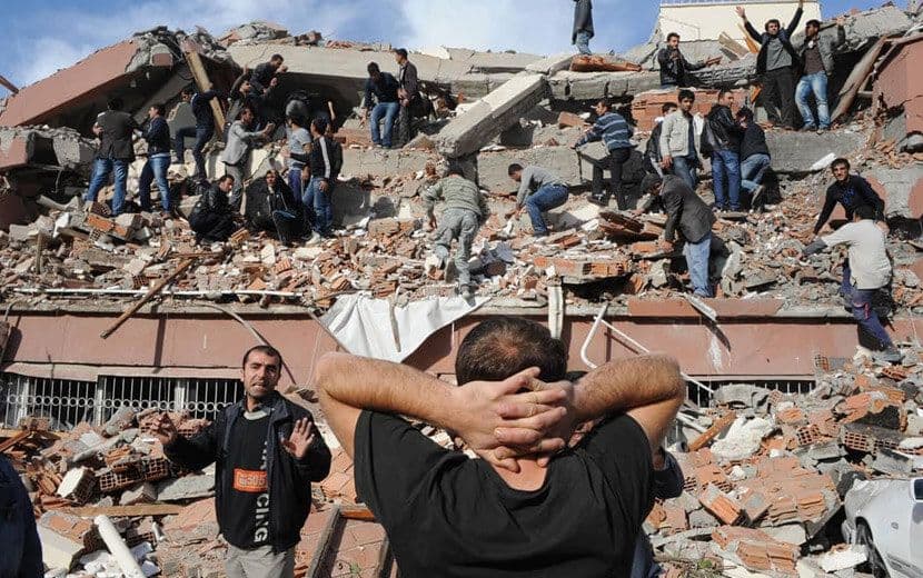 İzmir’de Deprem: 24 Can Kaybı, 804 Yaralı