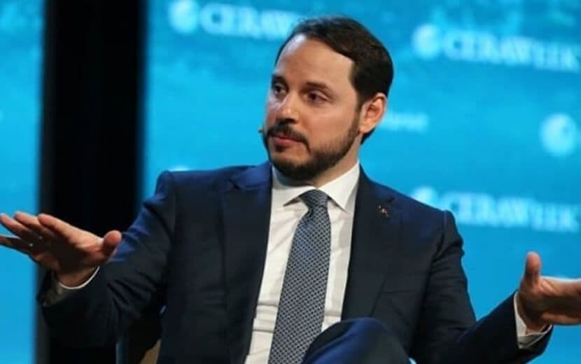 Albayrak, Ekonomide Olumlu Tablo Çizmeye Devam Ediyor