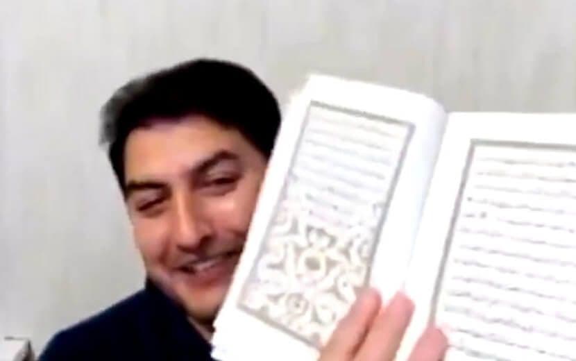 Kemalist Kafir Kur’an-ı Kerim’i Yırtıp Hakaret Etti