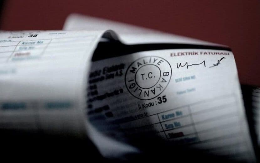 Dağıtım Şirketlerinin Keyfi Harcamaları Elektrik Faturasına Eklenecek!