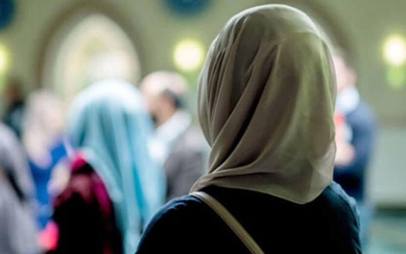 Fransa’da “18 Yaşından Küçüklere” Başörtüsü Yasağı!