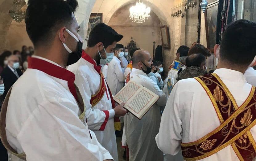 Camilerde İtikaf Yasak, Kilisede Paskalya Kutlaması Serbest