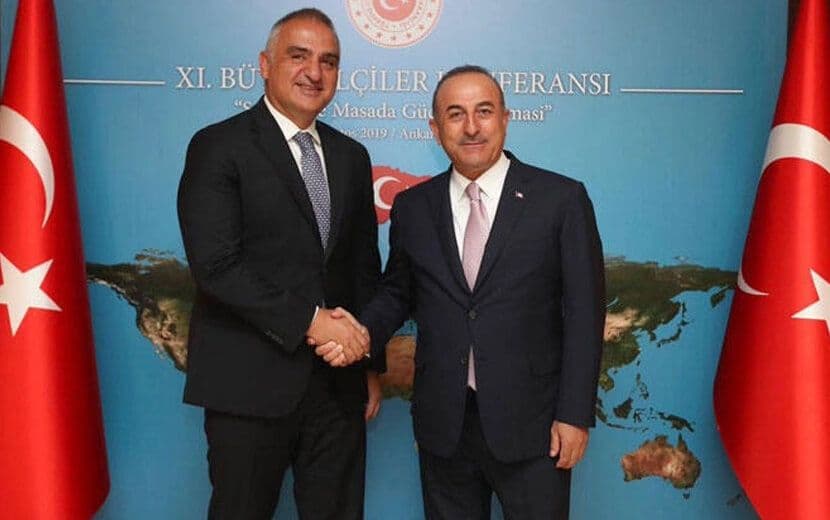 Türkiye, Rus Turistlerin Gelmesi İçin Moskova’yı İkna Etmeye Çalışıyor