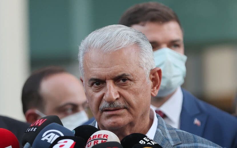 Peker’in İddialarına Yanıt: “Oğlum, Test Kiti ve Maske Götürmüştür”