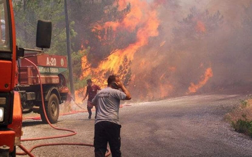 Antalya, Muğla ve Isparta’daki Yangınlar Devam Ediyor