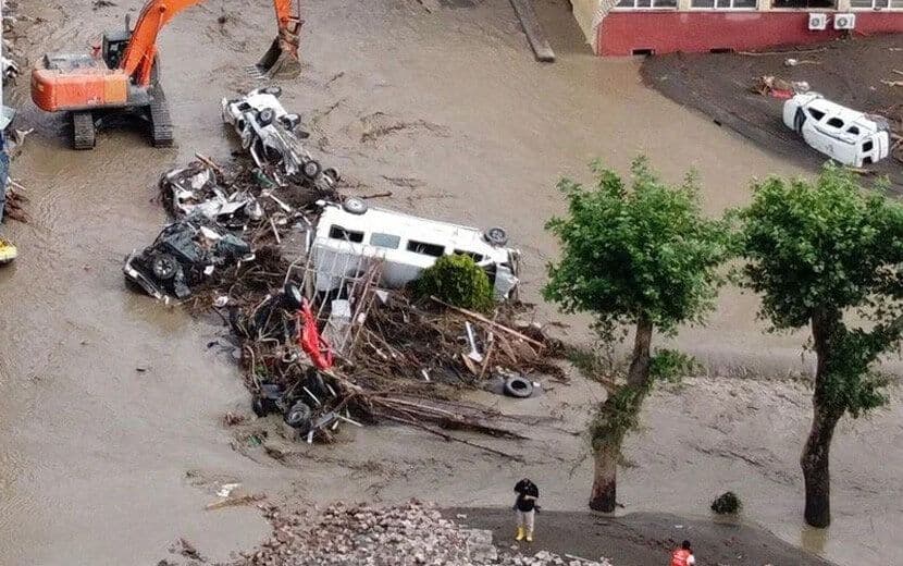 Karadeniz’de Sel Felaketi: Hayatını Kaybedenlerin Sayısı 40’a Yükseldi