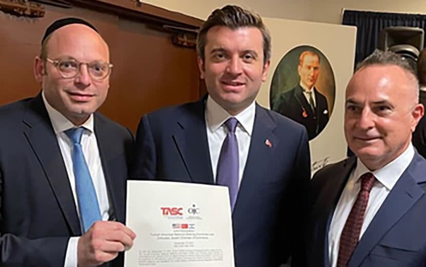 Filistin’e İhanet Resminde Dışişleri Bakan Yardımcısı da Var