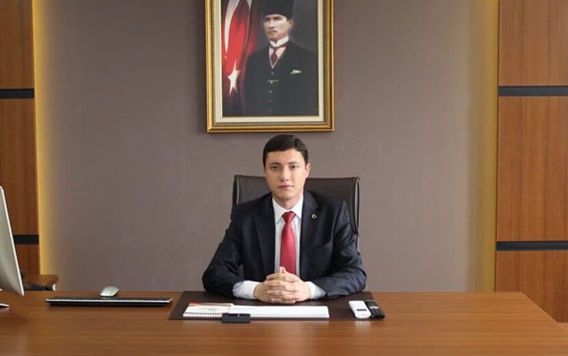 Kemalpaşa Kaymakamı, Öğretmeni Aşağılayarak Sınıftan Kovdu