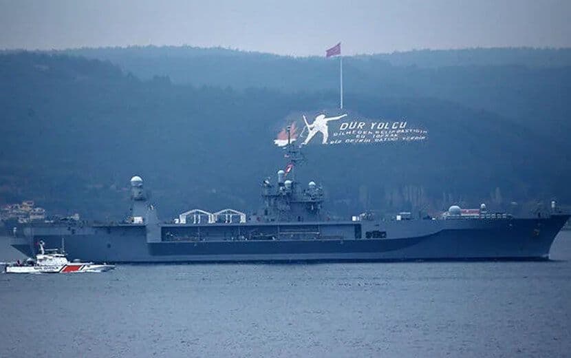 ABD Savaş Gemisi İstanbul’a Demirledi
