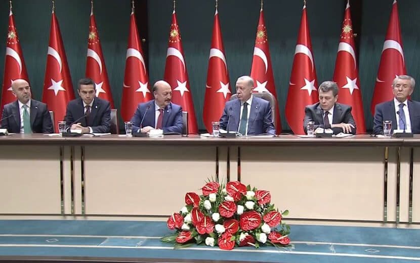 2022 Yılı İçin Asgari Ücret 4.250 TL Oldu