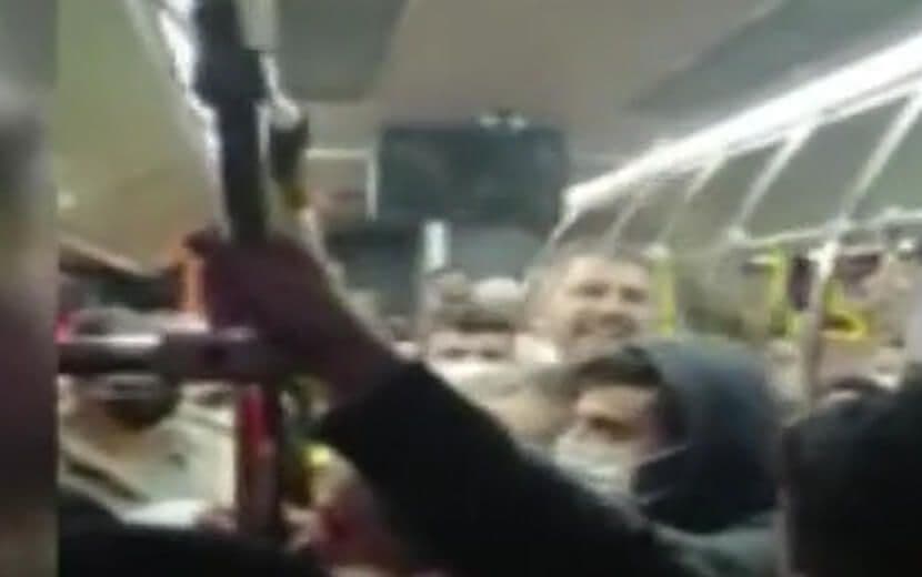 Otobüste Suriyeli Anne ve Çocuklarına Irkçı Saldırı