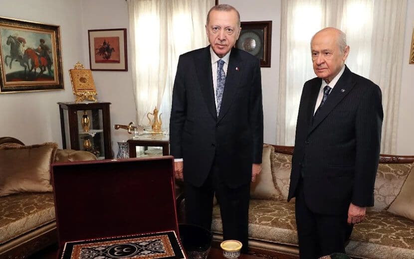 Erdoğan-Bahçeli Görüşmesinde Seçim Kanunu Görüşüldü