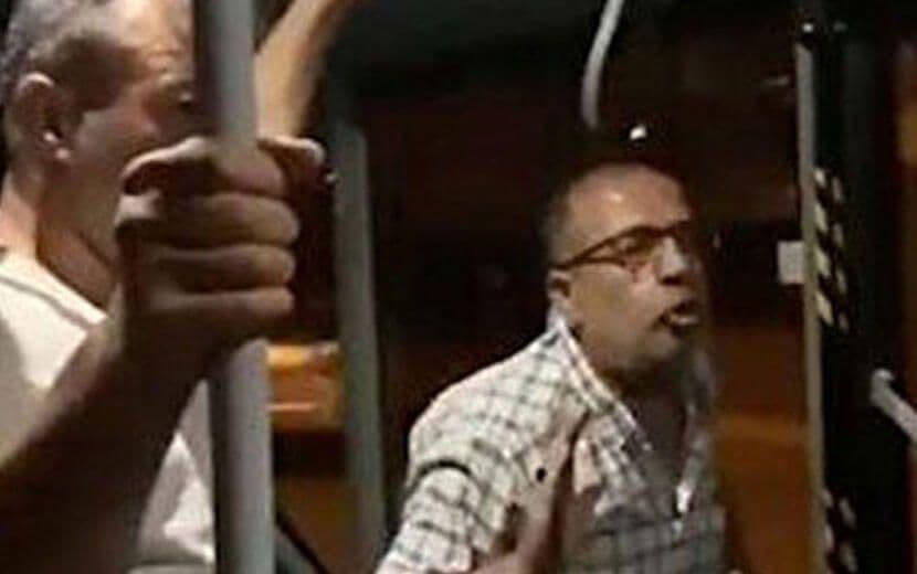 Irkçılık Hastalığı Yayılıyor: “İkinci Bir Dil Konuşamazsın!”