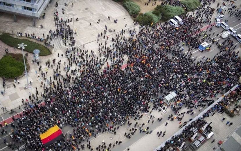 Almanya: “Enflasyon Ayaklanmaya Dönüşebilir”