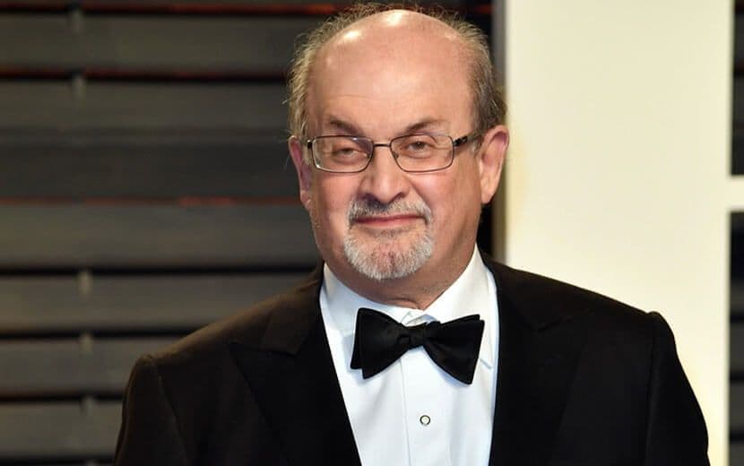 ‘Şeytan Ayetleri’ Kitabıyla İslam’a Hakaret Eden Rüşdi’ye Bıçaklı Saldırı