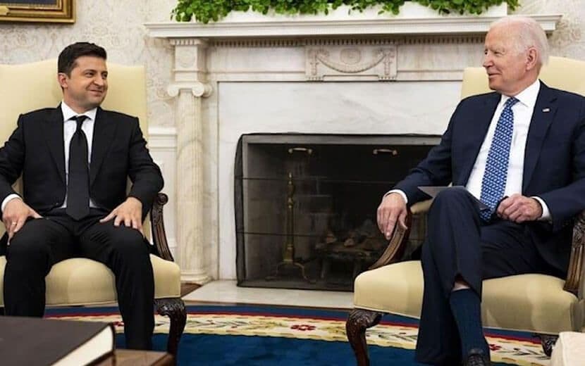 Zelenskiy’den ’Rusya İle Yüzleşmekten Çekinen NATO’ya Hızlandırılmış Üyelik Başvurusu