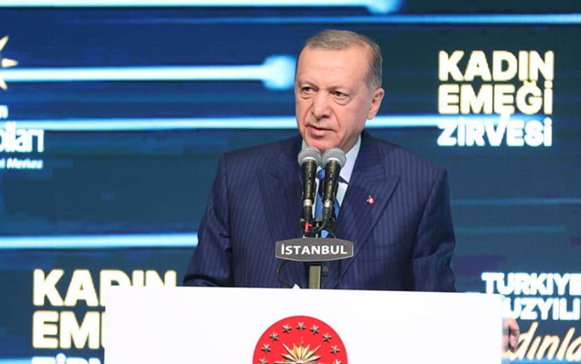 20 Yıldır İktidar Olan Erdoğan, LGBT İle Mücadele İçin Oy İstiyor