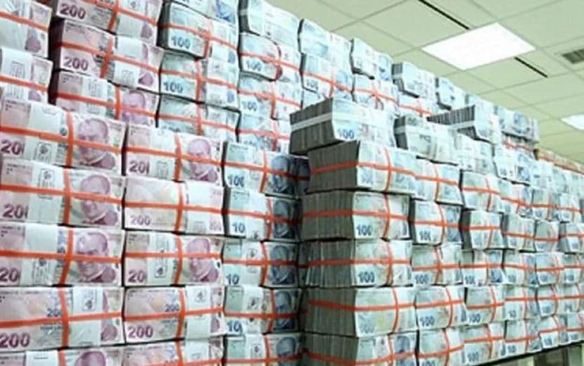 Faiz Lobisi Hazineyi Sömürecek: 2022-2023 Yıllarında 810 Milyar TL Faiz Ödenecek