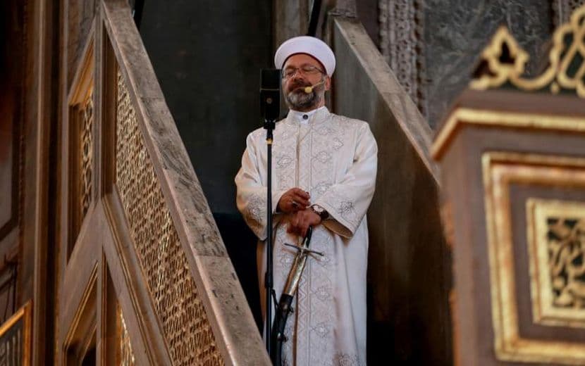 Laik Çarpıklık Hutbede: Diyanet’in Hatırlattığı Haramlara Laik Nizam Özgürlük Diyor