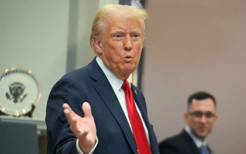 Trump’tan, İran’la Ticaret Yapan Ülkelere Ek Gümrük Vergisi