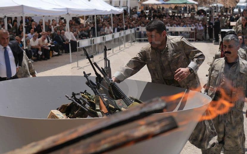 PKK’nın Silah Bırakma Töreninde Bölgesel ve Küresel Güçlere Çağrı