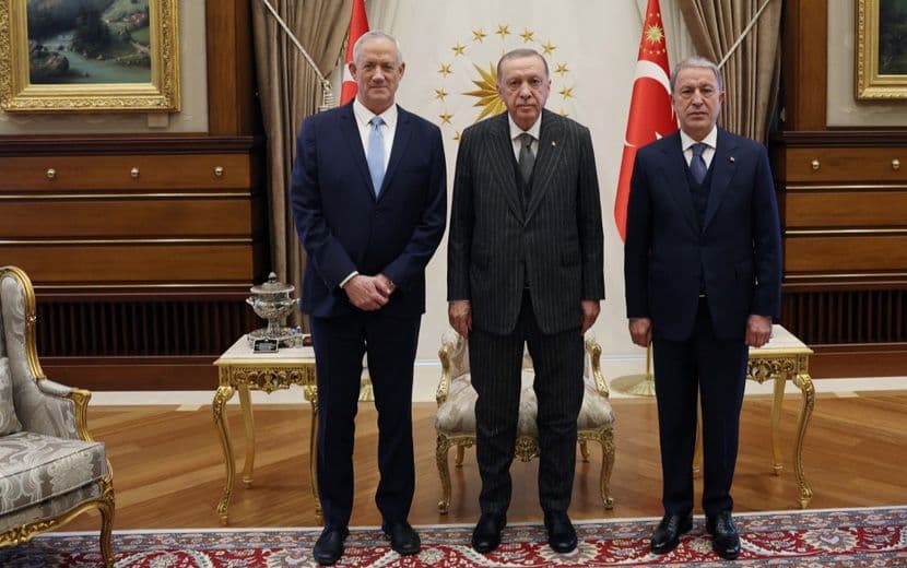 Erdoğan ile İşgalci “İsrail”in Savunma Bakanı Gantz Arasında Kapalı Görüşme